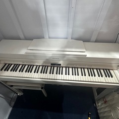 Roland電子ピアノの画像