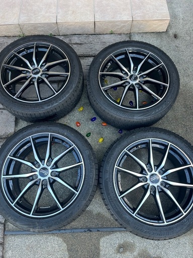 17インチ スポークデザイン スタットレスタイヤ　ホイールセット