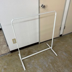 IKEA ハンガーラックの画像