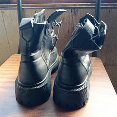 新品 23.5cm レディース ブーツ ブラック 厚底 シューズ サイドゴア 識別番号:【B125-S】の画像