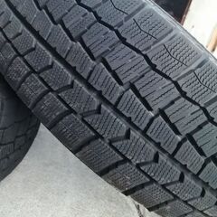 スタッドレスタイヤ　225/60R17 の画像