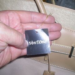 VenDome 　女性カバン　横幅41㎝くらいの画像