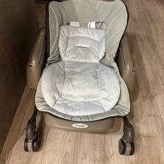 combi 手動ハイローチェアの画像