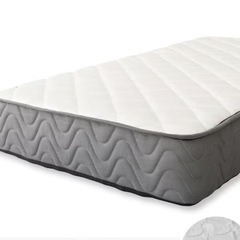 セミダブルのマットレスとスノコベッド の画像