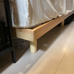 セミダブルのマットレスとスノコベッド の画像