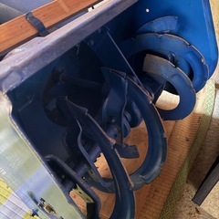 除雪機　　　　エンジン始動できました、身内からの委託ですの画像