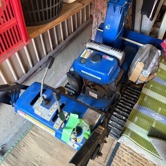 除雪機　　　　エンジン始動できました、身内からの委託ですの画像