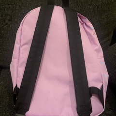 リボンがかわいいリュックの画像