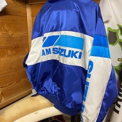 TEAM　SUZUKIジャンパーの画像