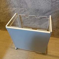 ゴミ箱の画像