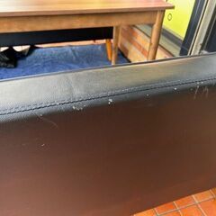 　ダイニングテーブルとソファのセット　テーブル幅約115㎝　奥行約68㎝　の画像