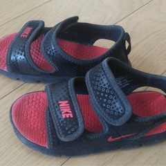 NIKEサンダル15センチの画像