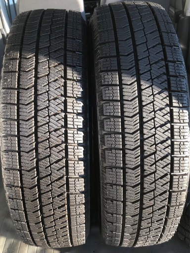 バリ溝イボ付き14インチ スタッドレス155/65R14 4本 ブリジストン VRX2 2023年