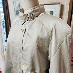 BURBERRY(バーバリー) 定番スタイルのロングコート、いかがでしょうか？の画像