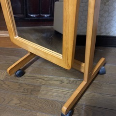 スタンドミラー　キャスター付きの画像