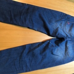 レディースジーンズの画像