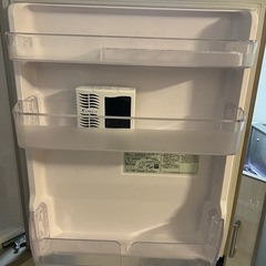 【値下げしました!】【大容量】【日本製】冷蔵庫(265L)の画像