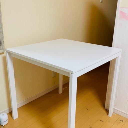 IKEA ダイニング　リビング　テーブル