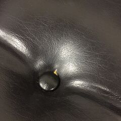  25181  1人掛け応接ソファ　レザー    ◆大阪市内・東大阪市他 6,000円以上ご購入で無料配達いたします！◆ ※高槻・枚方方面◆西宮・尼崎方面◆生駒方面　それぞれ条件付き無料配送あり！            の画像