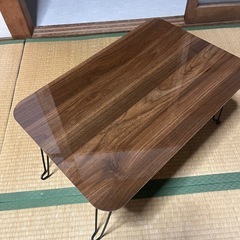 無料　冷蔵庫、ミニテーブル、ハンガーラックの画像