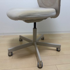IKEAオフィスチェアの画像