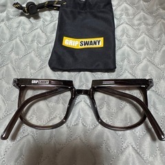男女兼用 折りたためるメガネの画像