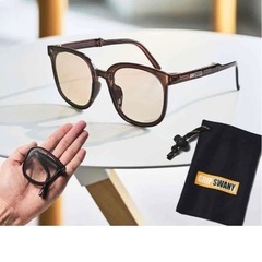 男女兼用 折りたためるメガネの画像