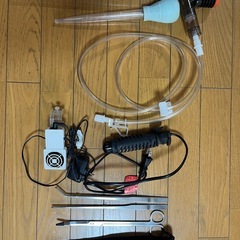 GEXグラススリム450+ライト＋ミクロソリウム（流木付き）＋GEXロータイプ60cm水槽＋上部ろ過装置60cm用＋掃除用ポンプ＋ヒーター＋ミニ扇風機＋ハサミセット
の画像