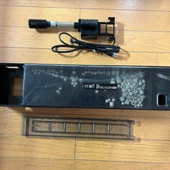 GEXグラススリム450+ライト＋ミクロソリウム（流木付き）＋GEXロータイプ60cm水槽＋上部ろ過装置60cm用＋掃除用ポンプ＋ヒーター＋ミニ扇風機＋ハサミセット
の画像