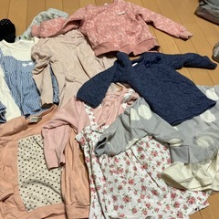 女の子お洋服おまとめサイズ95 いろいろ25点の画像
