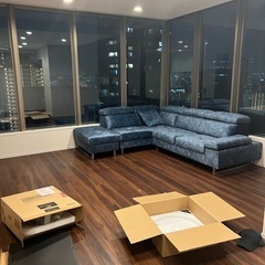 ダークブルー L字型ソファの画像