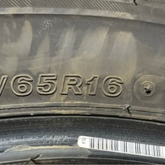 215/65R16 ブリヂストンスタッドレスタイヤ4本 2020年製造の画像