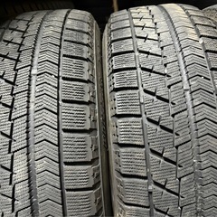 215/65R16 ブリヂストンスタッドレスタイヤ4本 2020年製造の画像