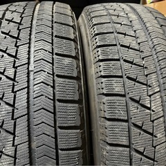 215/65R16 ブリヂストンスタッドレスタイヤ4本 2020年製造の画像