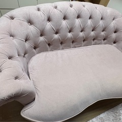 【引き取り限定】　2人掛けソファ　ロココ調　アンティーク　輸入家具　かわいい　ピンクの画像