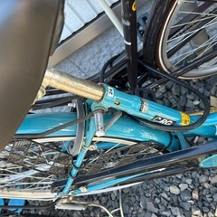 26インチ　青い自転車の画像