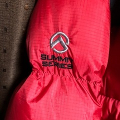 ノースフェイス　　バルトロ
サミットシリーズ700ダウンジャケットの画像