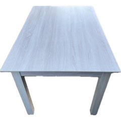 ダイニングテーブルの画像