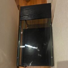 ガラステーブルです。の画像