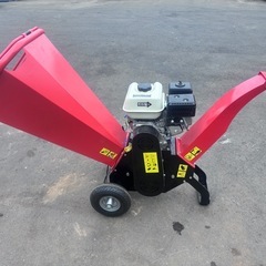 エンジン式 粉砕機 最大粉砕径60mm ウッドチッパー 8.馬力 ガソリン 4サイクル ガーデンシュレッダー 強力 パワフル 竹 枝 材木 木材 家庭用 業務用 の画像