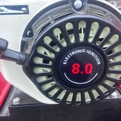 エンジン式 粉砕機 最大粉砕径60mm ウッドチッパー 8.馬力 ガソリン 4サイクル ガーデンシュレッダー 強力 パワフル 竹 枝 材木 木材 家庭用 業務用 の画像