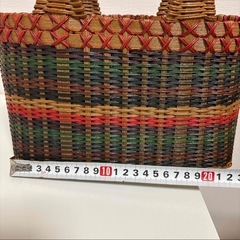 籠バッグの画像