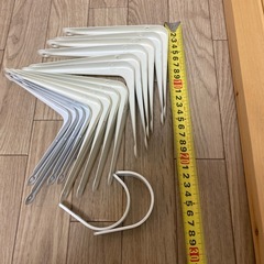 廃材とまとめて希望　固定器具　DIYの画像