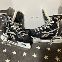 スケート靴Reebokアイスホッケーの画像