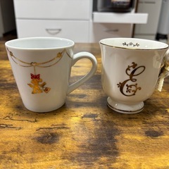 【決まりました】マグカップ2個&ディズニー箸置き4つ&箸ケースセットの画像