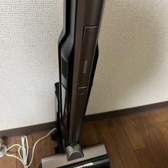 美品　SCD-160P-T 充電式スティッククリーナー スタンド付きの画像