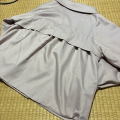 ★レイカズン　ショート丈　トレンチコート　薄手　くすみピンク　汚れ　キズなし　両サイドポケットあり★ フリーサイズの画像