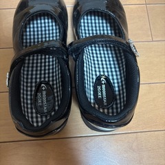 ムーンスター　20センチ　エナメル黒シューズの画像