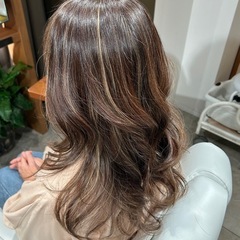 明日17日 月曜日 毛先まで明るさたっぷりのコントラストハ…