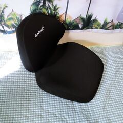 低反発腰クッションと座布団一体型の画像